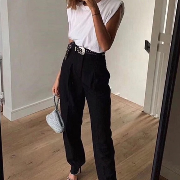 ❣️PADDED TSHIRT WHITE❣️ - Picture 2 of 3